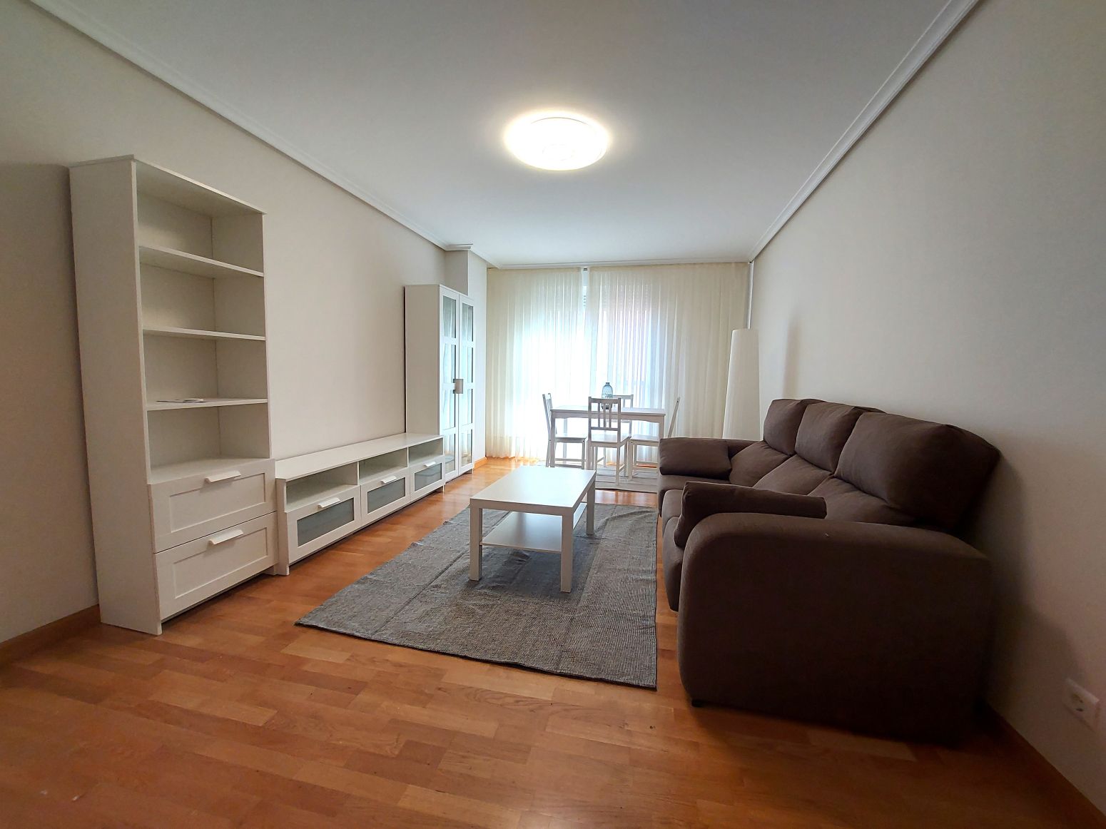 Living room of Flat to rent in Lardero  with Heating, Parquet flooring and Furnished