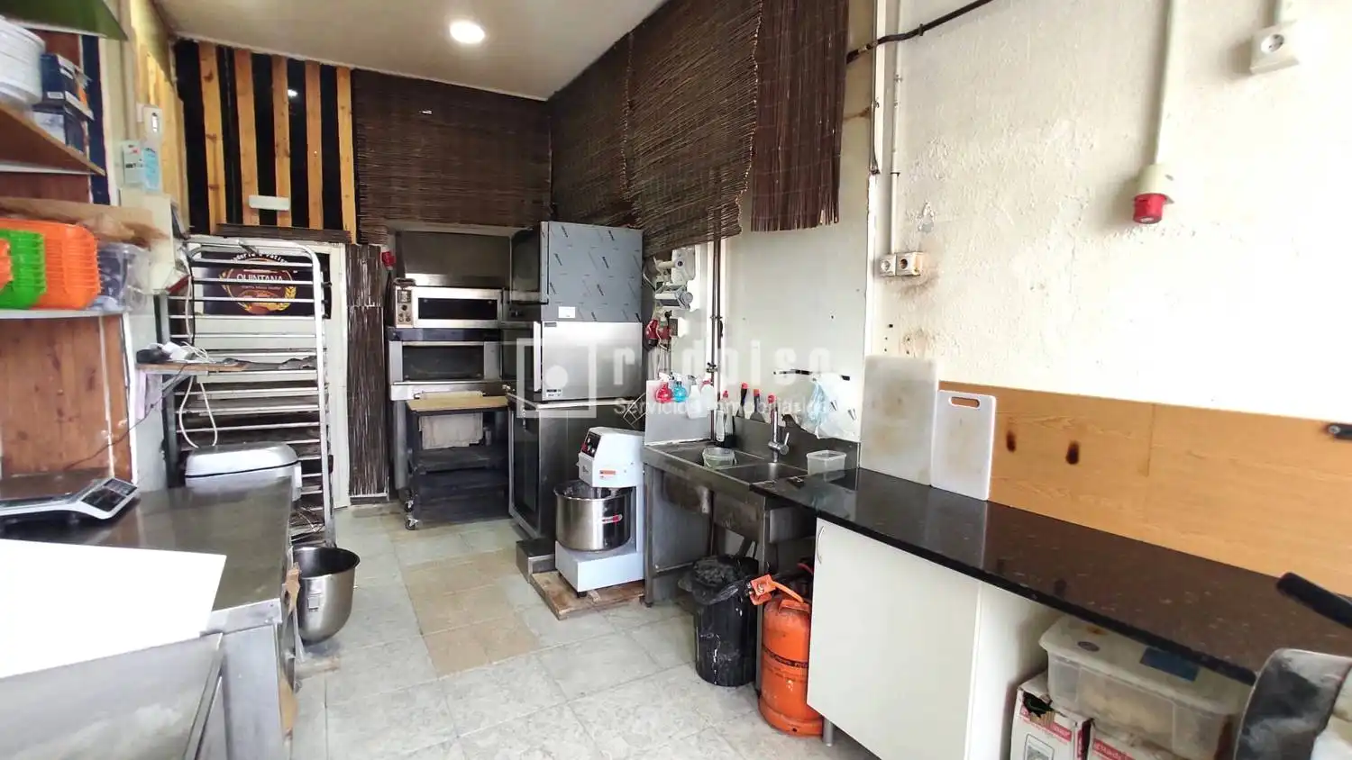Cocina de Local en venta en Getafe con Aire acondicionado y Alarma