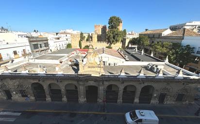 Vista exterior de Pis en venda en El Puerto de Santa María amb Terrassa i Balcó