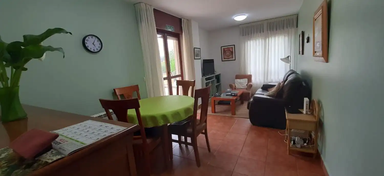Living room of Ground floor for sale in Bárcena de Cicero  with Heating, Terrace and Storage room