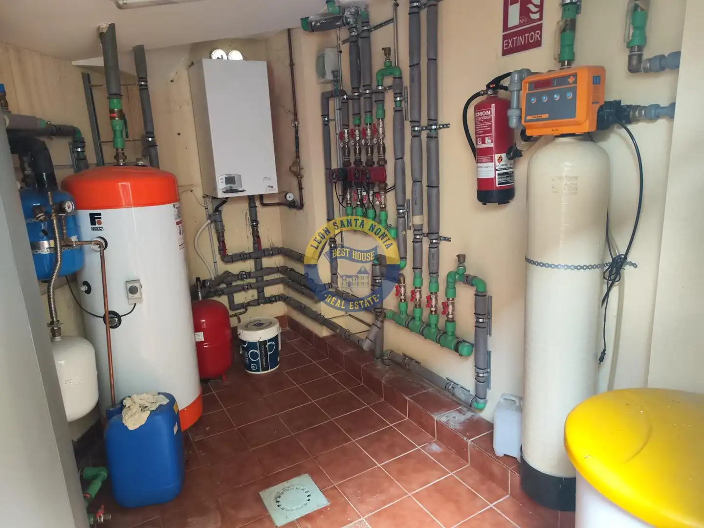 Local en venta en Villamañán