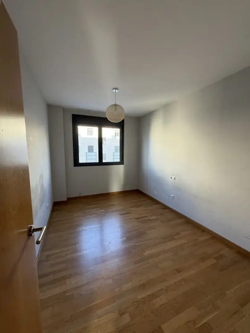 Bedroom of Flat for sale in El Campillo - Norte