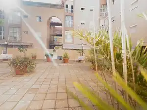 Außenansicht von Wohnung zum Verkauf in Las Palmas de Gran Canaria mit Klimaanlage, Terrasse und Möbliert