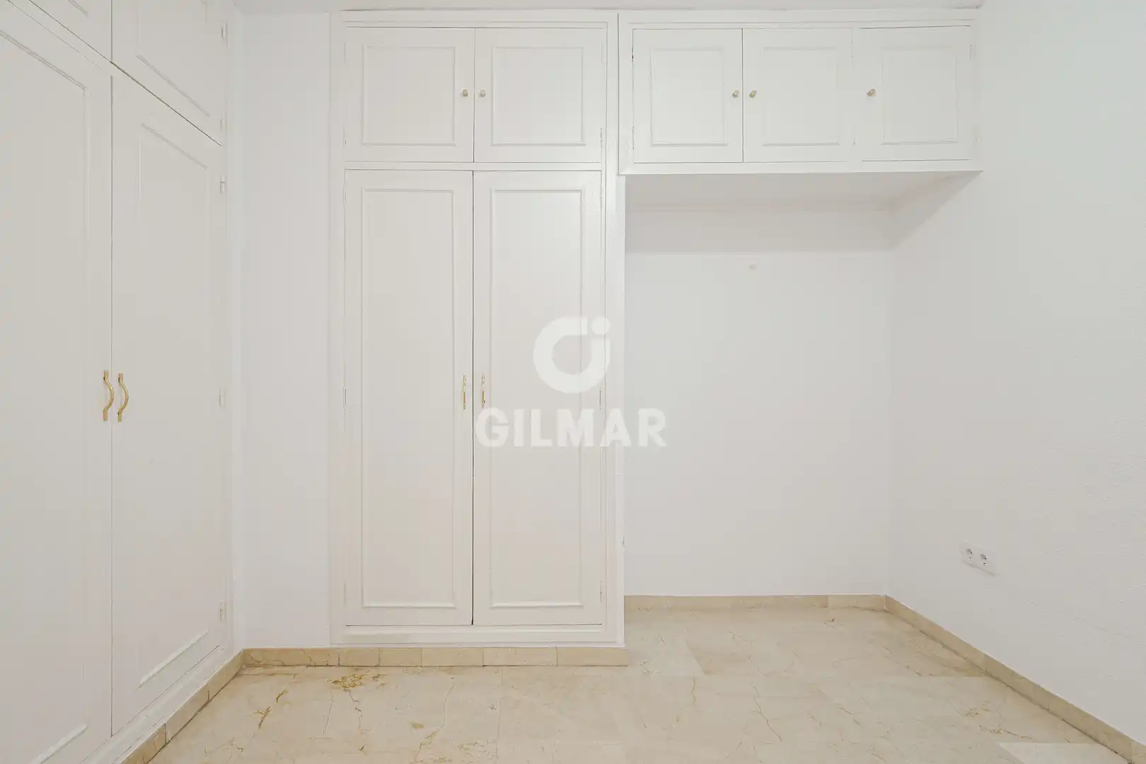 Habitación de Piso en venta en Sevilla con Calefacción
