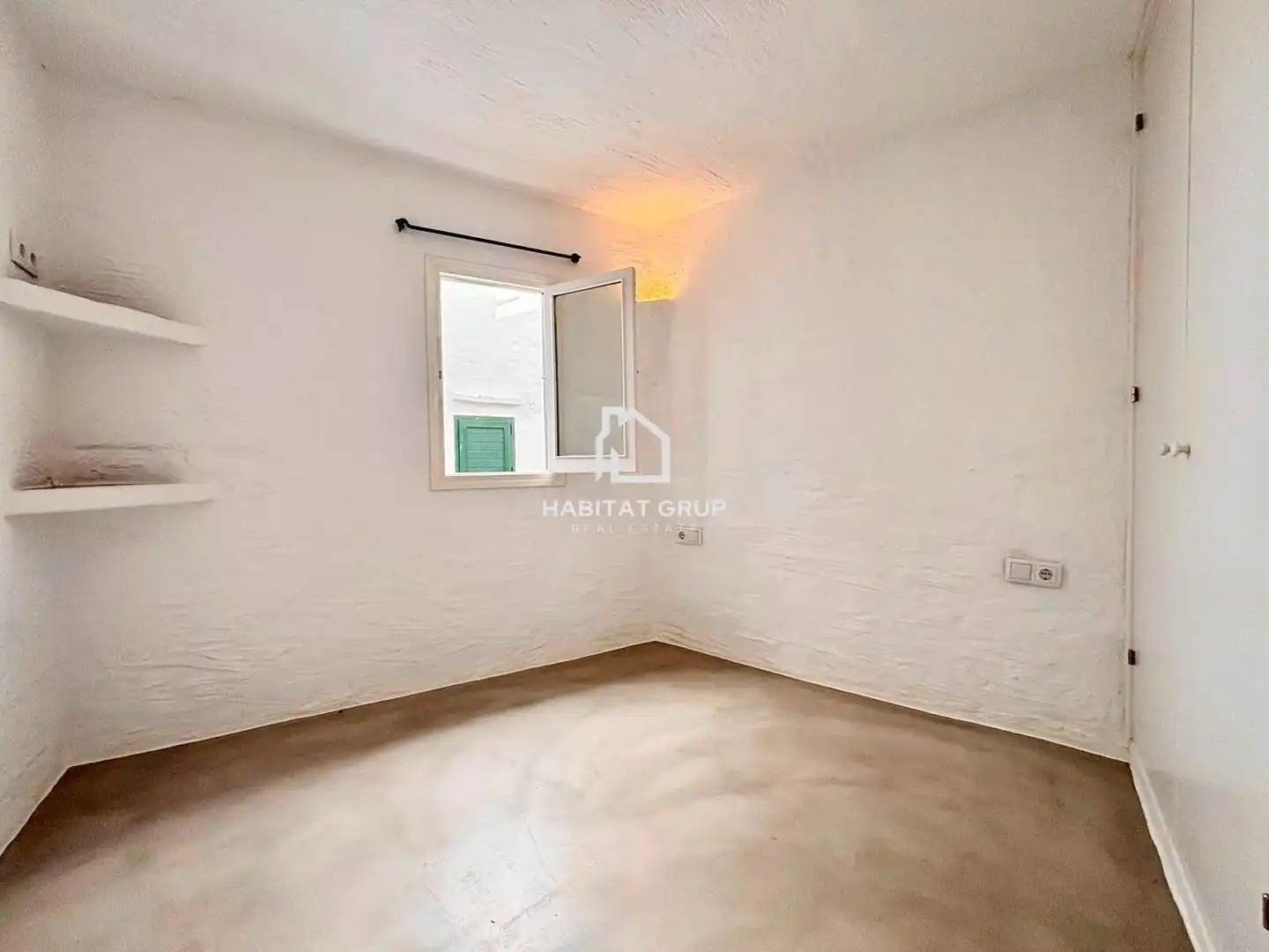 Flat for sale in Sant Lluís  with Heating and Private garden