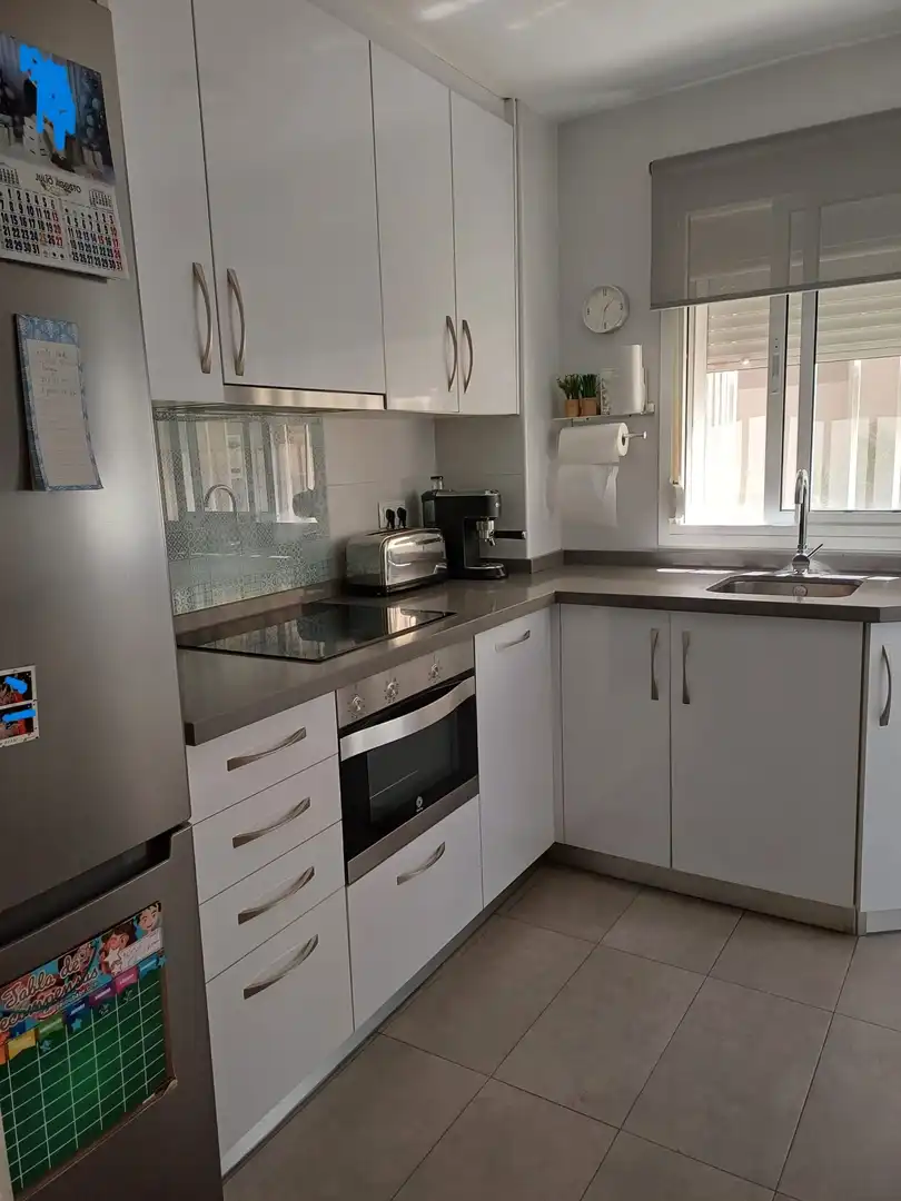 Piso con ascensor en venta en ayala