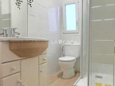 Wohnung mit Balkon zum Verkauf in Calle de Juan Bravo