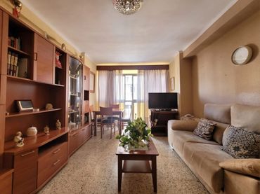 Piso con ascensor en venta en Calle Miravioletas 2