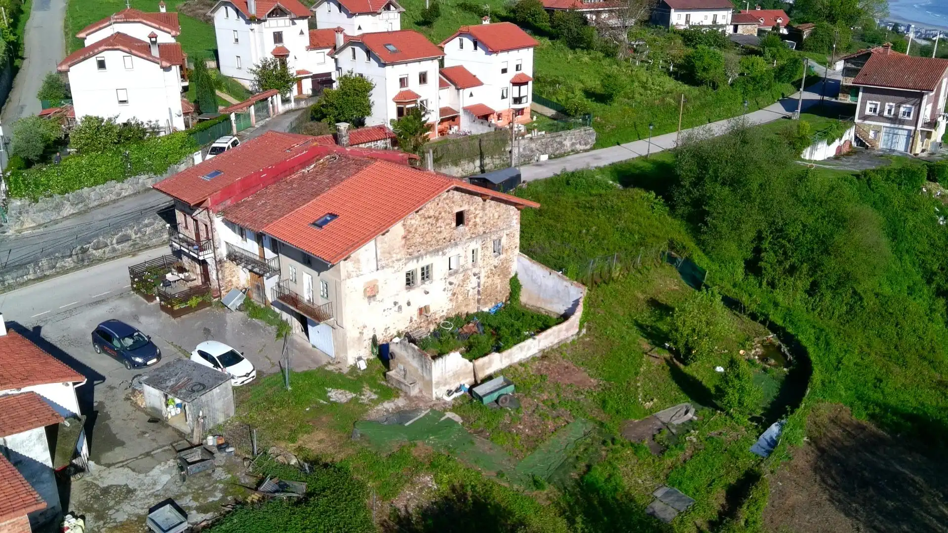 Haus oder Chalet zum Verkauf in Limpias mit Privatgarten und Balkon