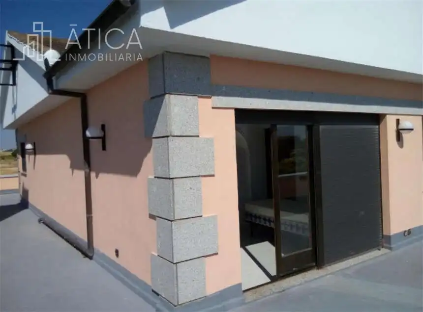 Houses for sale in Tormes - La Vega