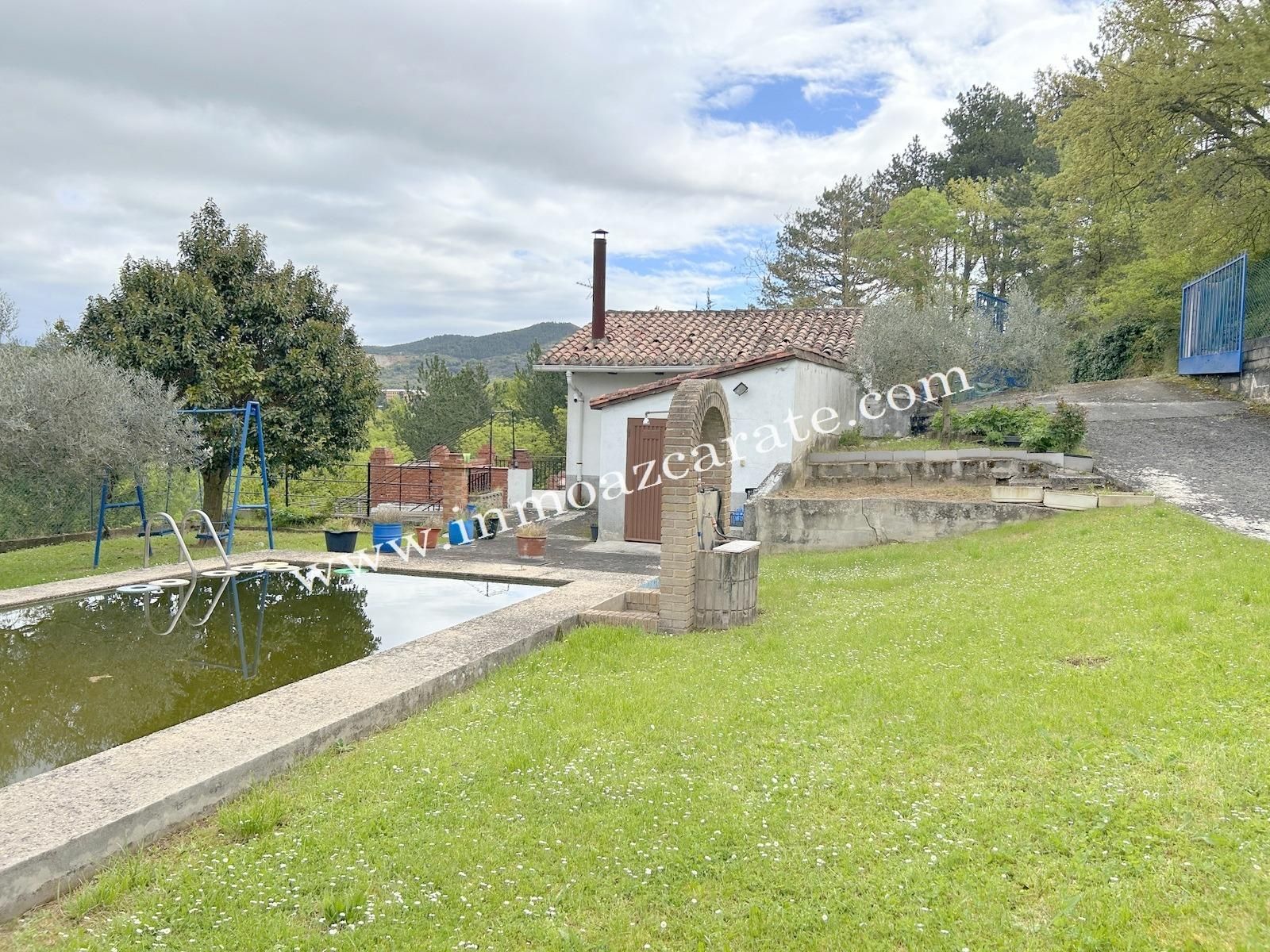 Piscina de Finca rústica en venda en Estella / Lizarra amb Jardí privat, Terrassa i Piscina
