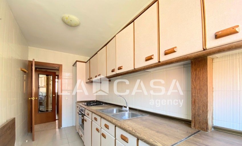 Kitchen of Flat for sale in Badalona  with Heating and Balcony