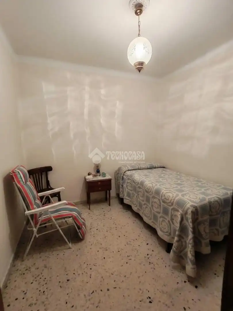 Dormitori de Casa adosada en venda en Marchena