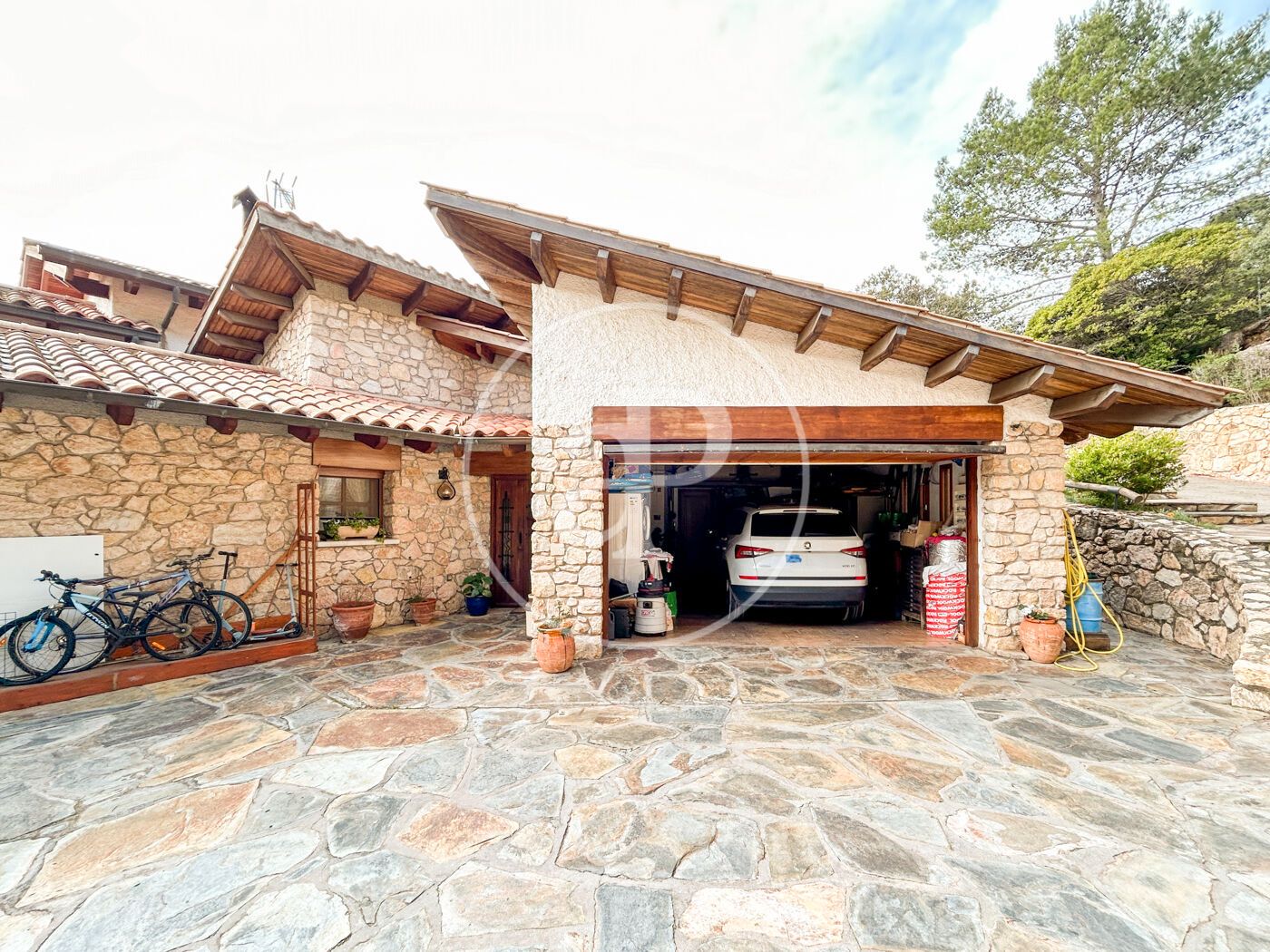 Vista exterior de Casa o xalet en venda en Matadepera amb Calefacció, Jardí privat i Terrassa