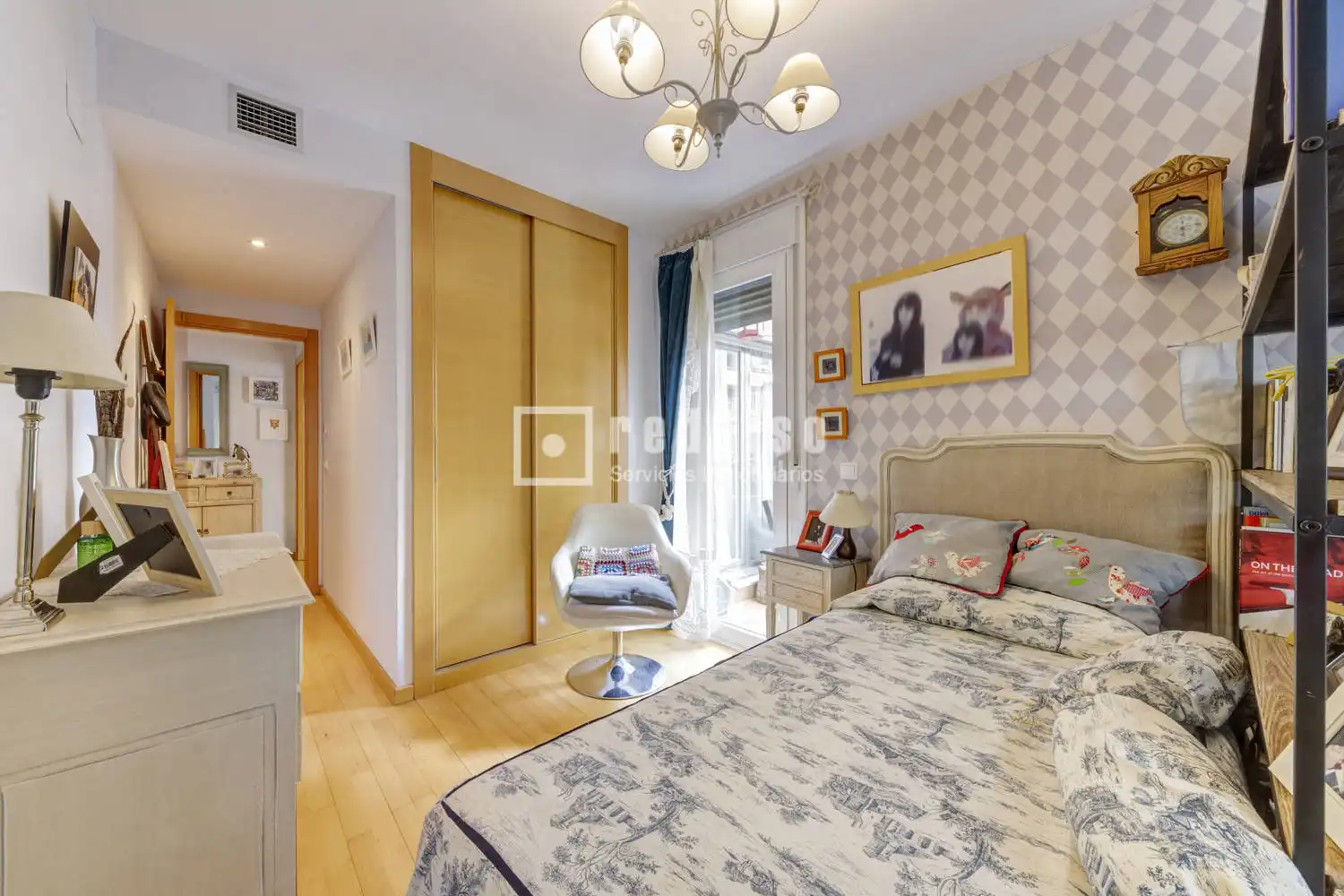 Schlafzimmer von Wohnung zum Verkauf in Boadilla del Monte mit Klimaanlage, Heizung und Privatgarten