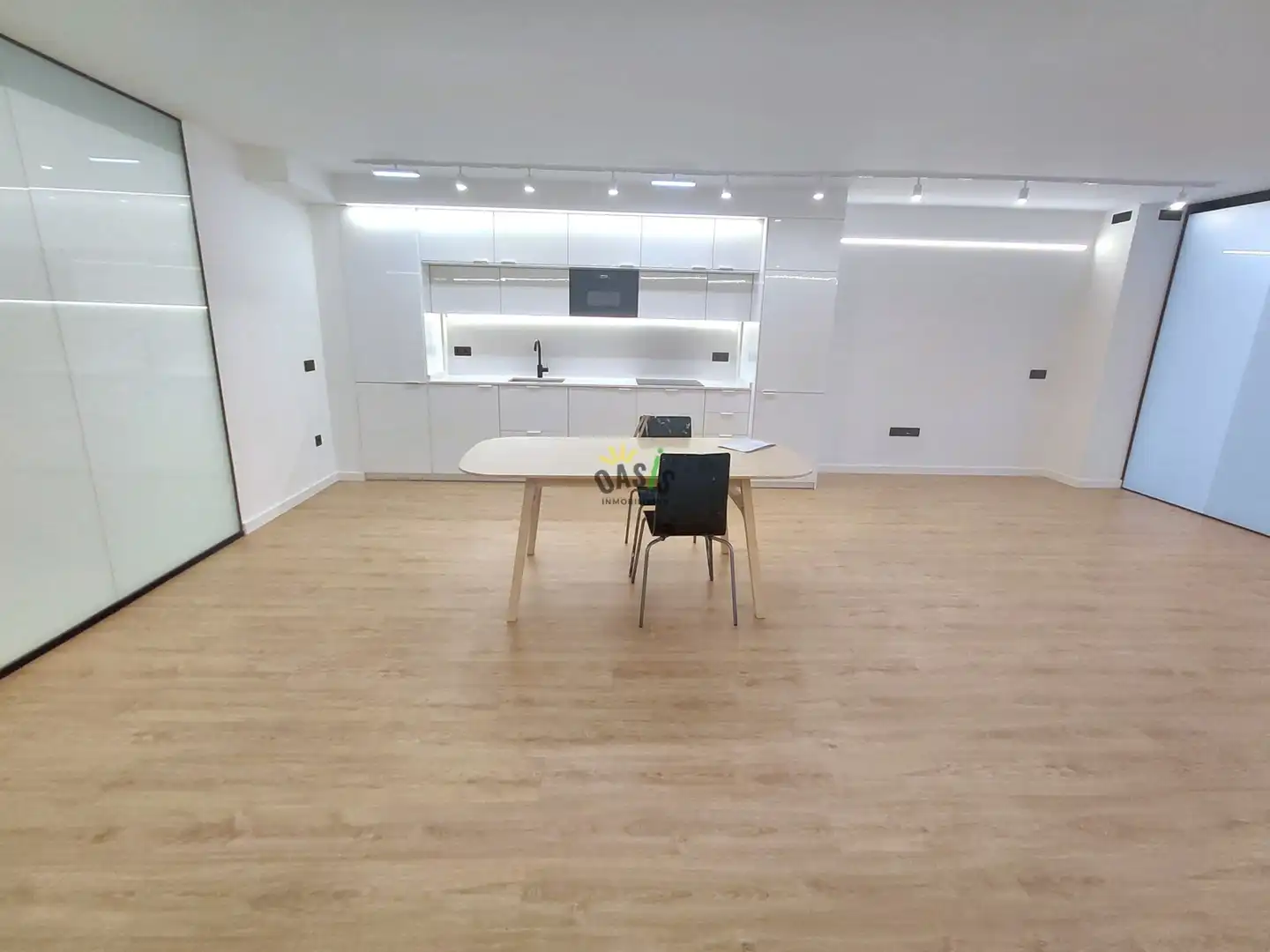 Cocina de Oficina de alquiler en Santa Cruz de Tenerife