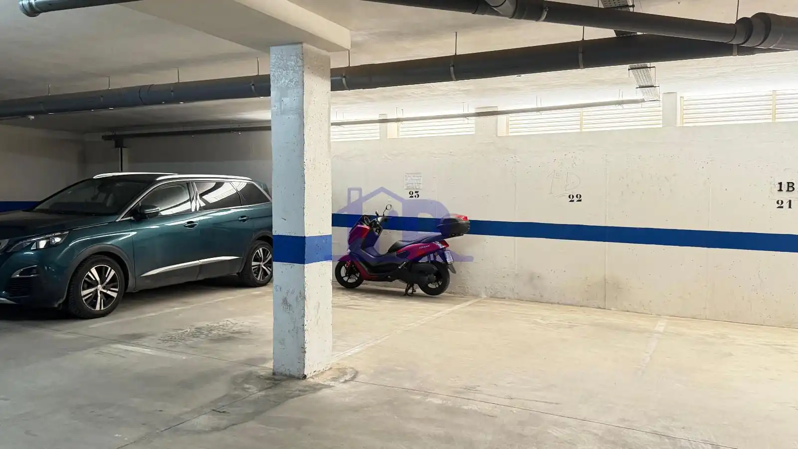 Parking de Piso en venta en Arcas del Villar con Calefacción y Trastero
