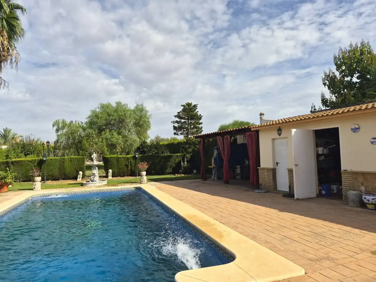 Garden of Country homes for sale in Pilas, Sevilla