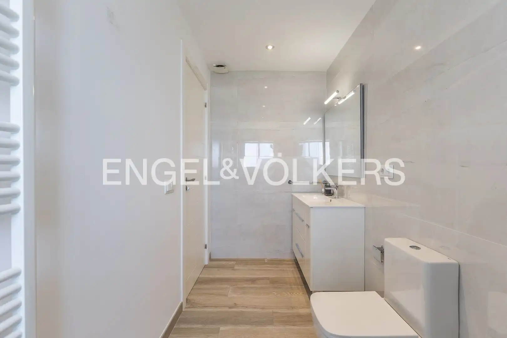 Bathroom of Houses for rent in Santa Susanna  with Air Conditioner, Heating and Private garden