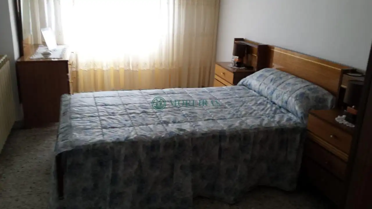 Habitación de Casa o chalet en venta en Ourense Capital  con Calefacción y Jardín privado