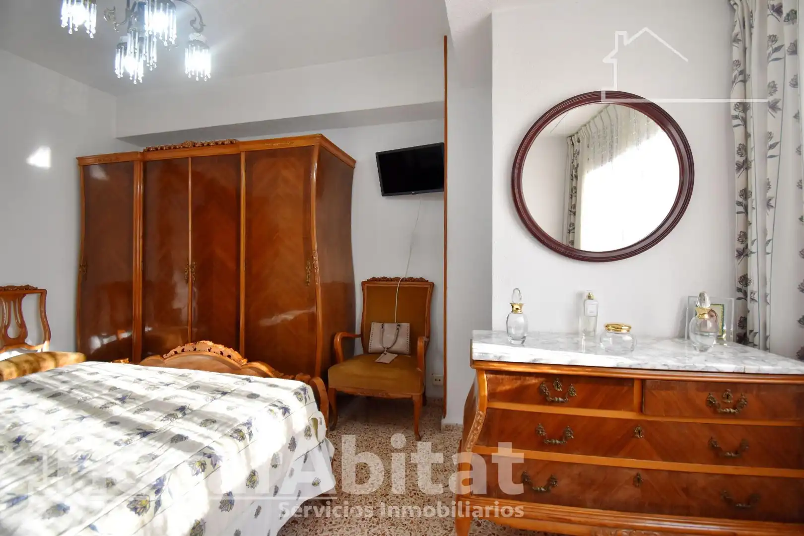 Habitación de Piso en venta en Oliva con Terraza, Amueblado y Balcón
