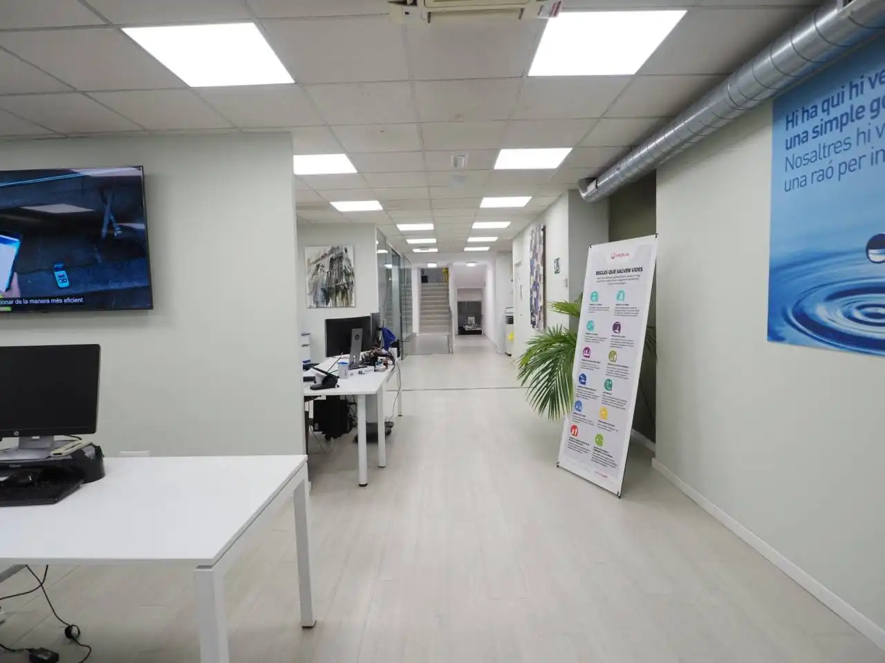 Local comercial en venda a Avenida Sant Esteve, imagen 3