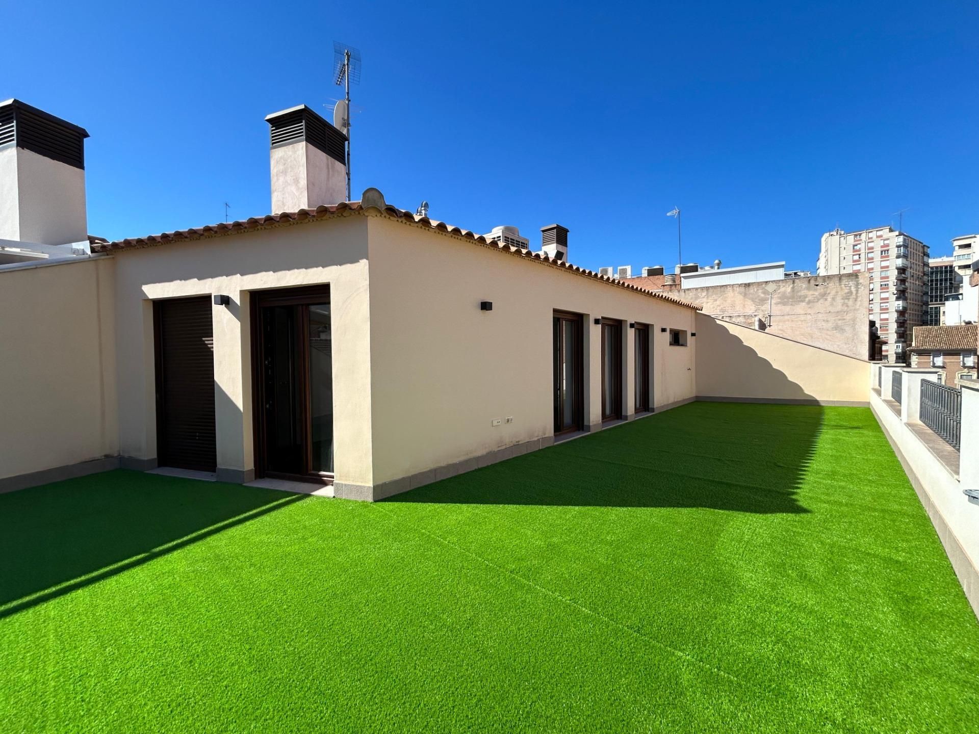 Vista exterior de Àtic en venda en  Murcia Capital amb Aire condicionat, Parquet i Terrassa
