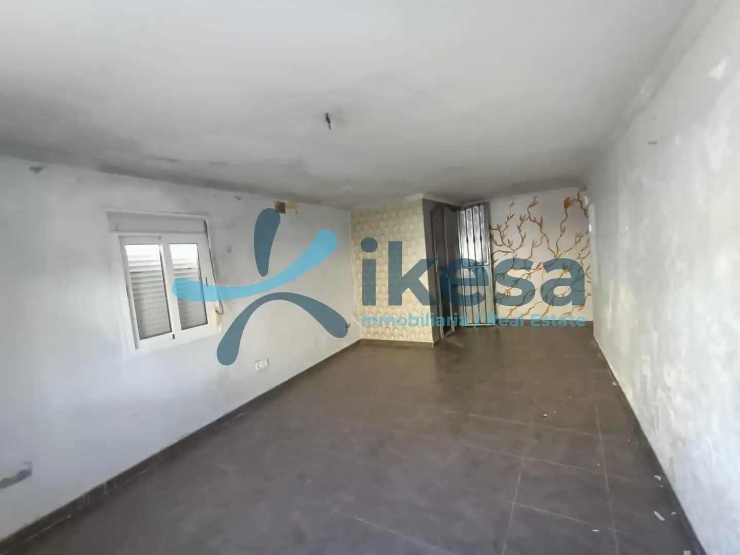Casa adosada en venta en Lora del Río