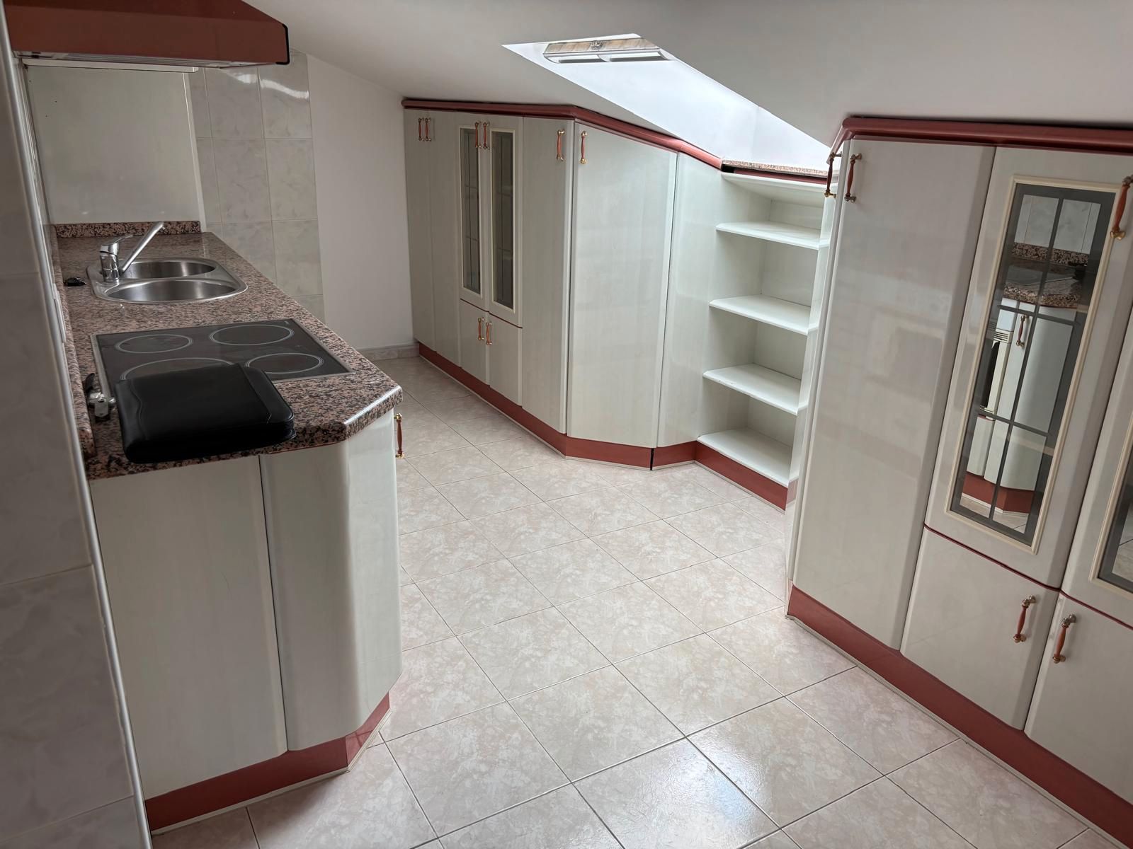 Cuina de Àtic en venda en Dueñas amb Moblat