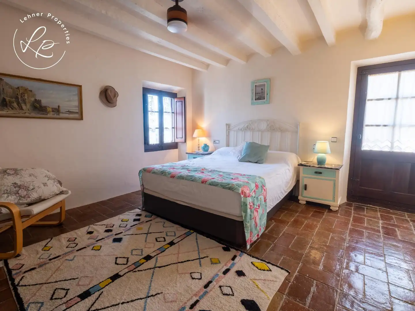 Dormitori de Finca rústica en venda en Navata amb Aire condicionat, Calefacció i Jardí privat