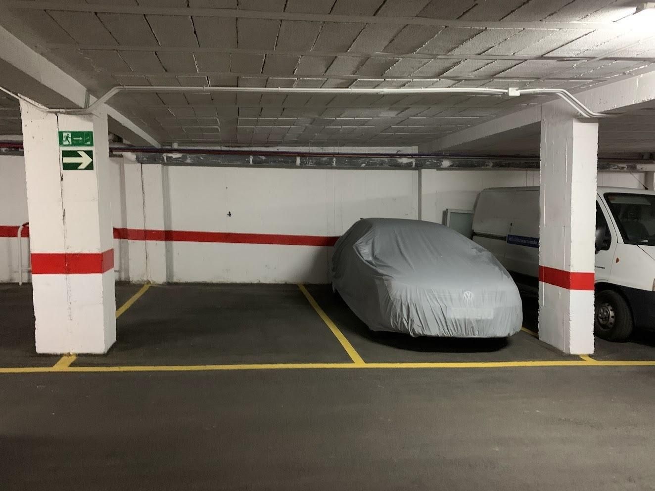 Aparcament de Garatge en venda en Bormujos