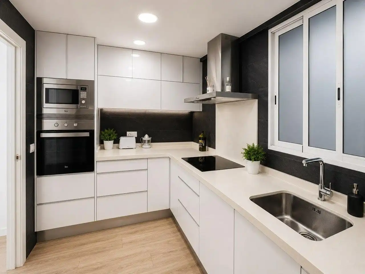 Kitchen of Flat for sale in Alicante / Alacant  with Air Conditioner, Heating and Private garden