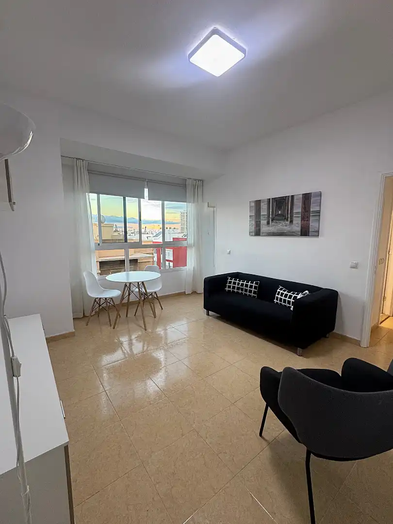 Flat for rent in Calle Pío XII, Alcaravaneras