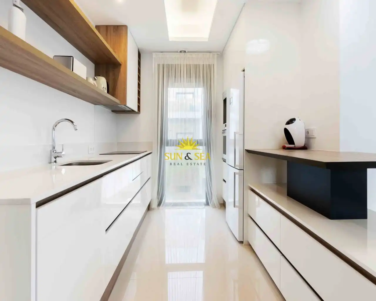 Flat with pool to rent in Los Arenales del Sol, imagen 7