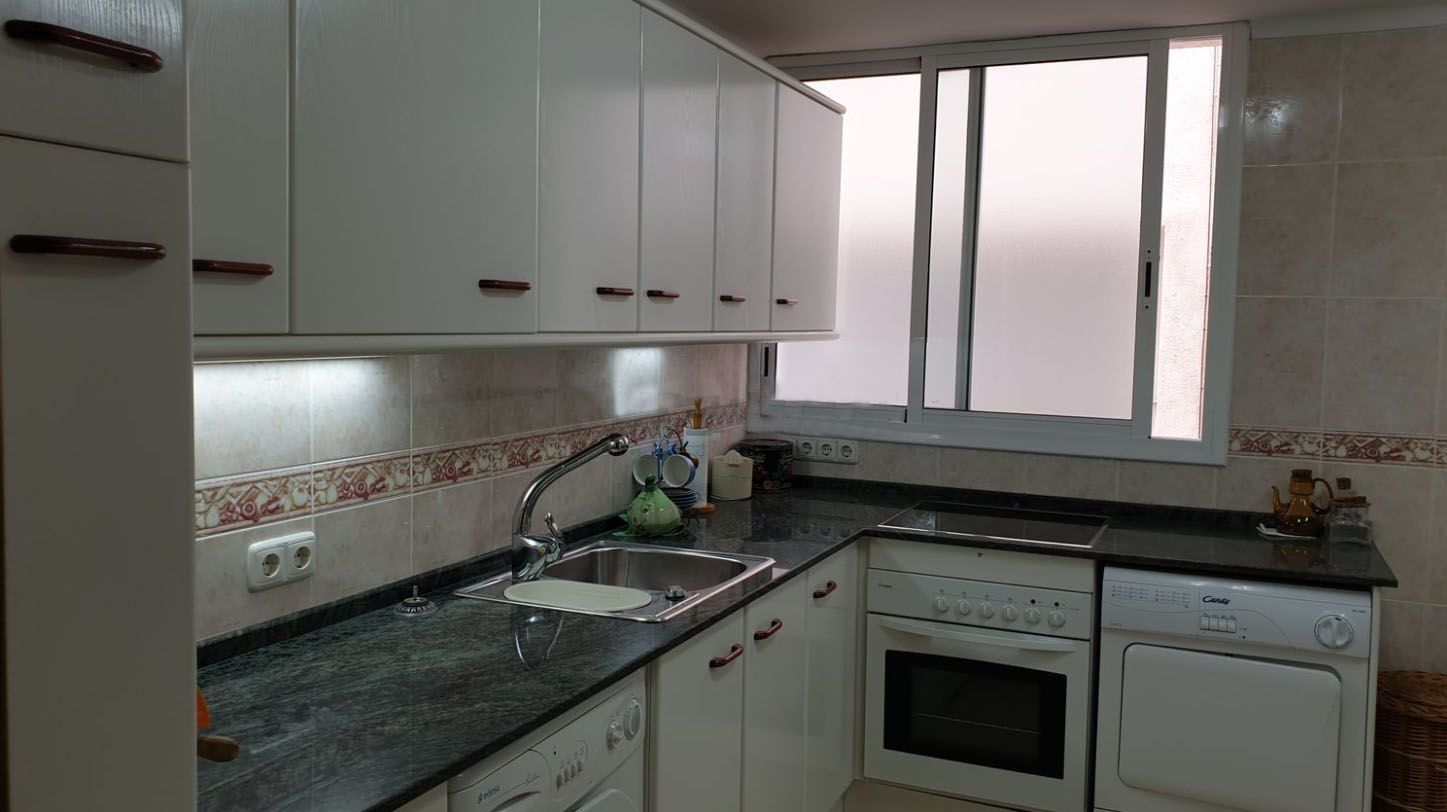 Kitchen of Flat for sale in Salou  with Air Conditioner and Oven
