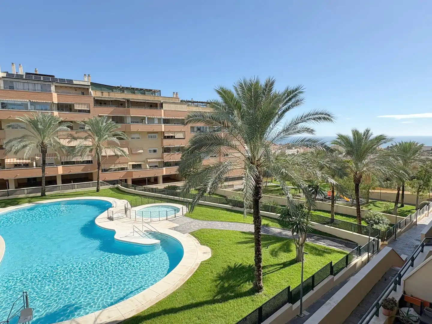 Flat for sale in Calle Andres Segovia, El Pinillo