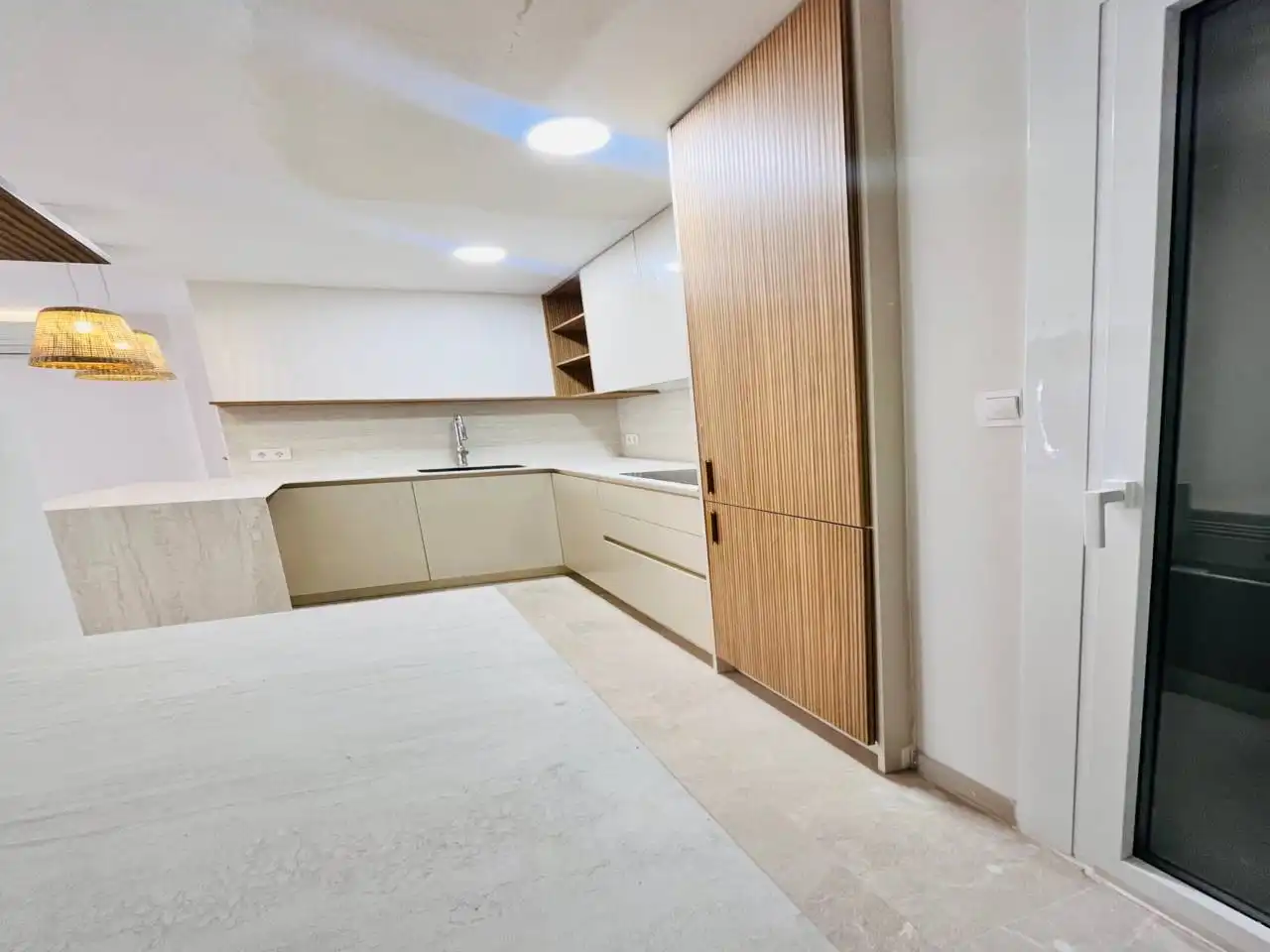 Cuina de Pis en venda en Granollers amb Aire condicionat, Calefacció i Balcó