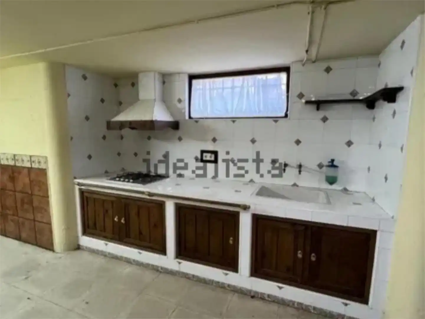 Cuina de Casa o xalet en venda en Martín Muñoz de la Dehesa amb Aire condicionat, Jardí privat i Parquet