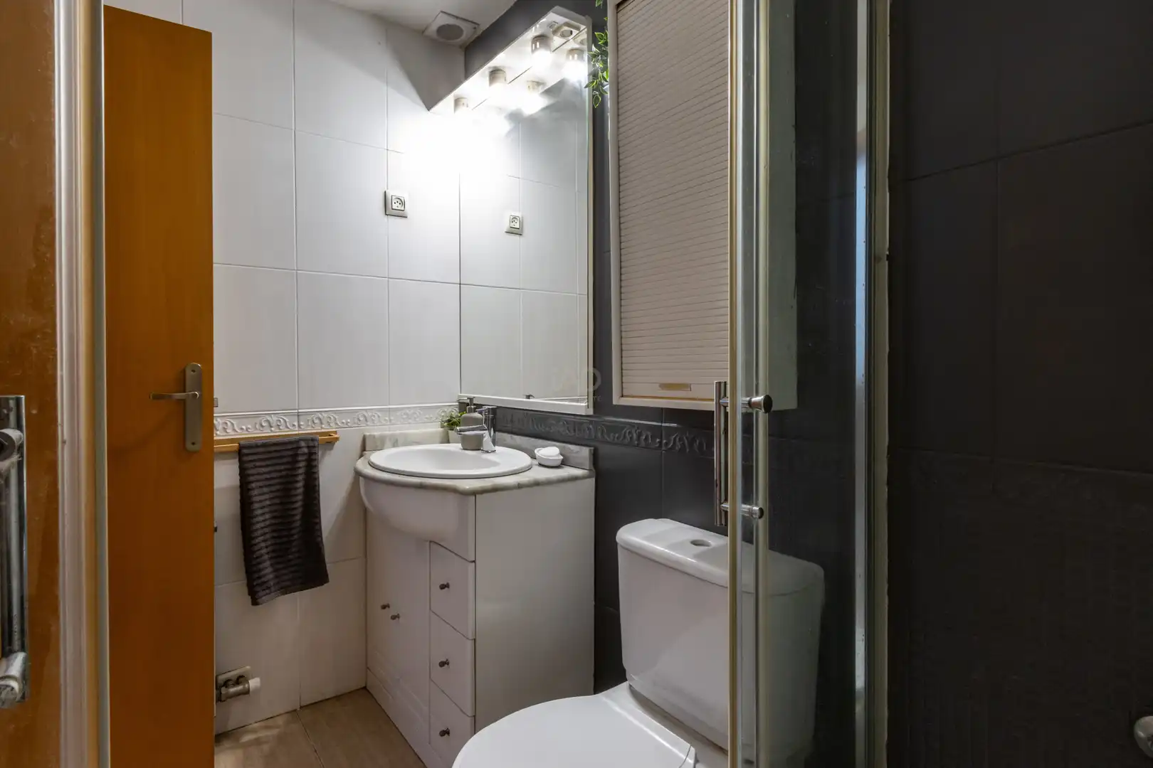 Baño de Casa adosada en venta en Lliçà d'Amunt con Aire acondicionado y Calefacción