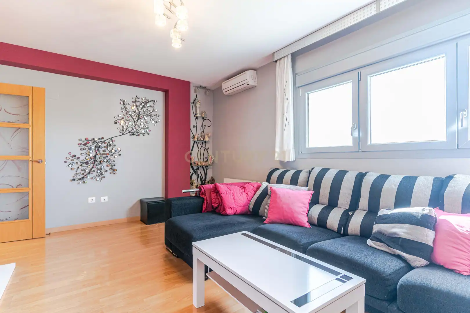Living room of Flat for sale in Granada  with Air Conditioner