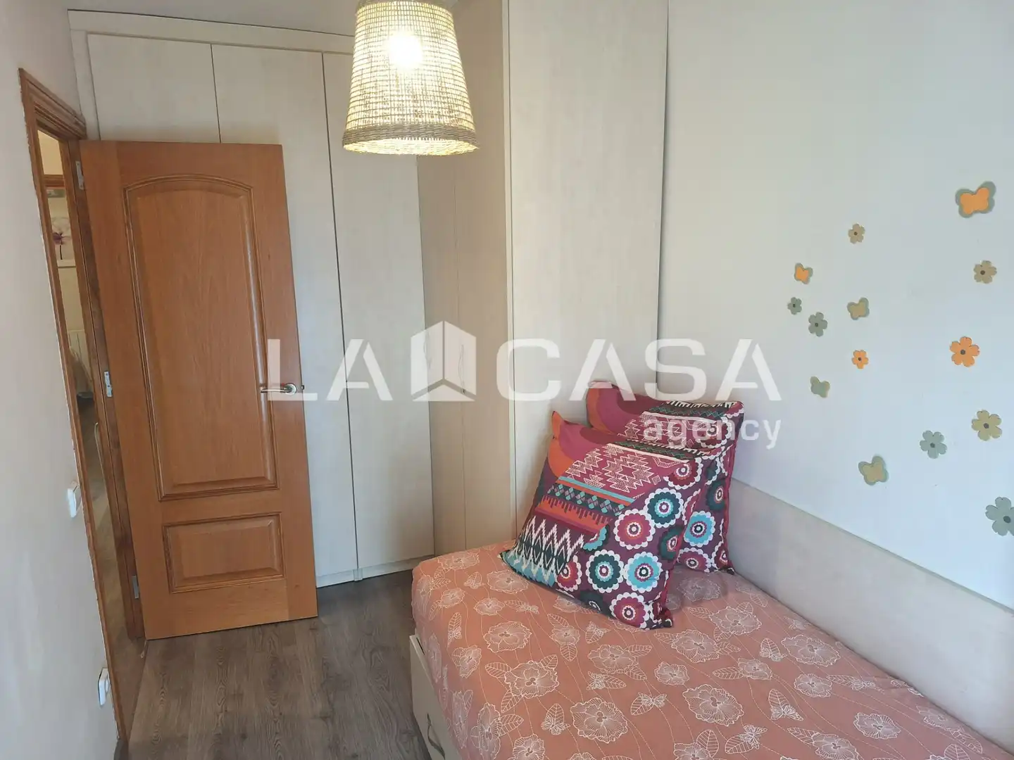 Flat for sale in Santa Coloma de Gramenet  with Parquet flooring