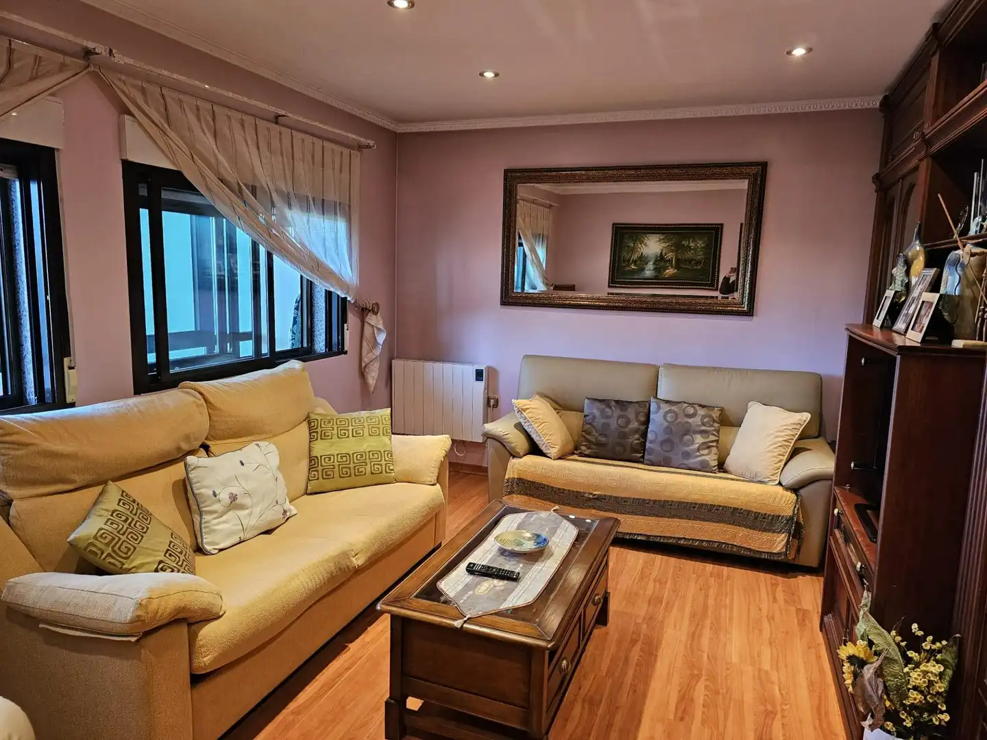 Sala de estar de Casa o chalet en venta en Ponferrada con Aire acondicionado, Calefacción y Jardín privado