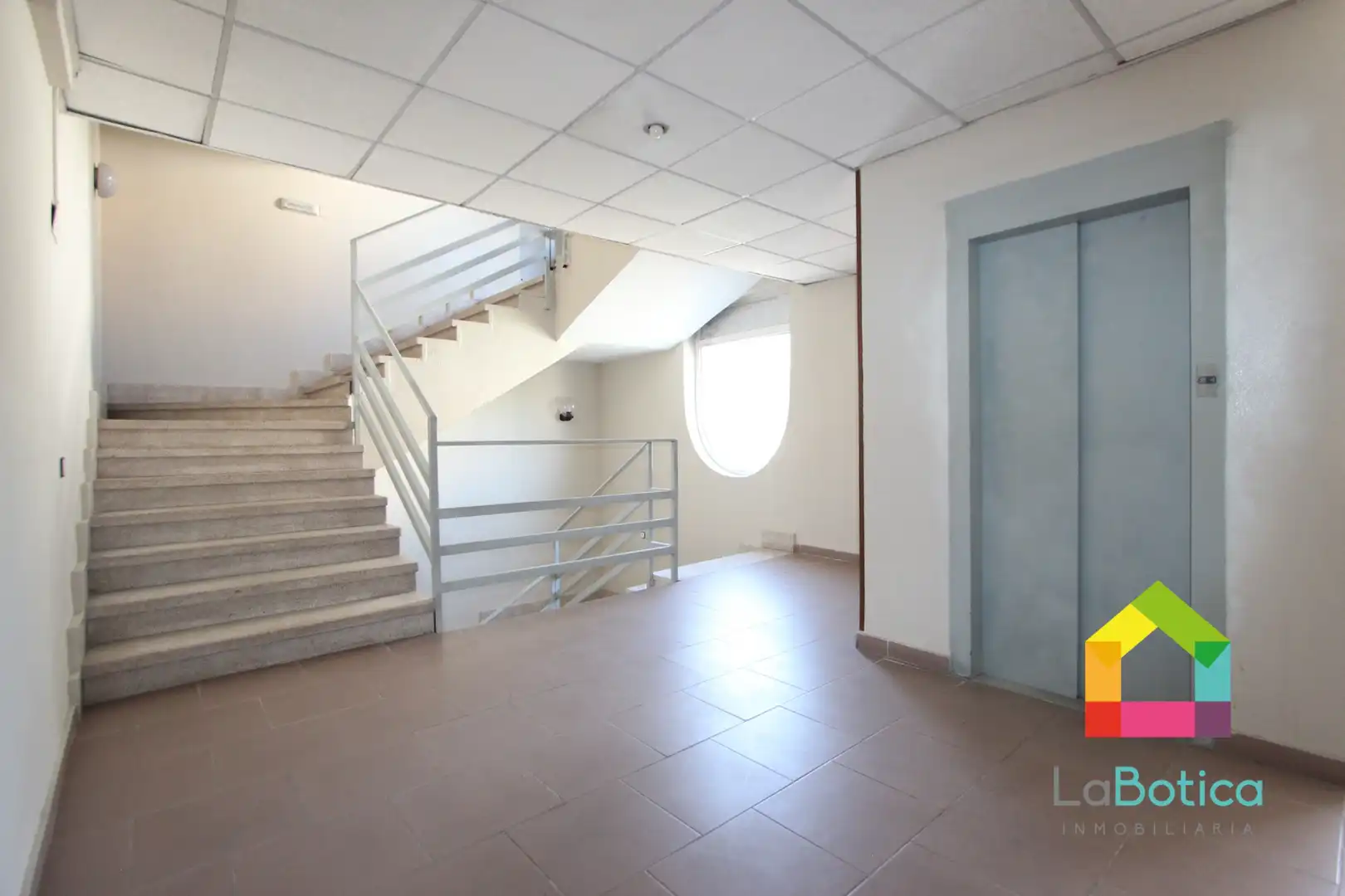 Office space with lift to rent in Buenavista - Valparaíso - La Legua, imagen 16
