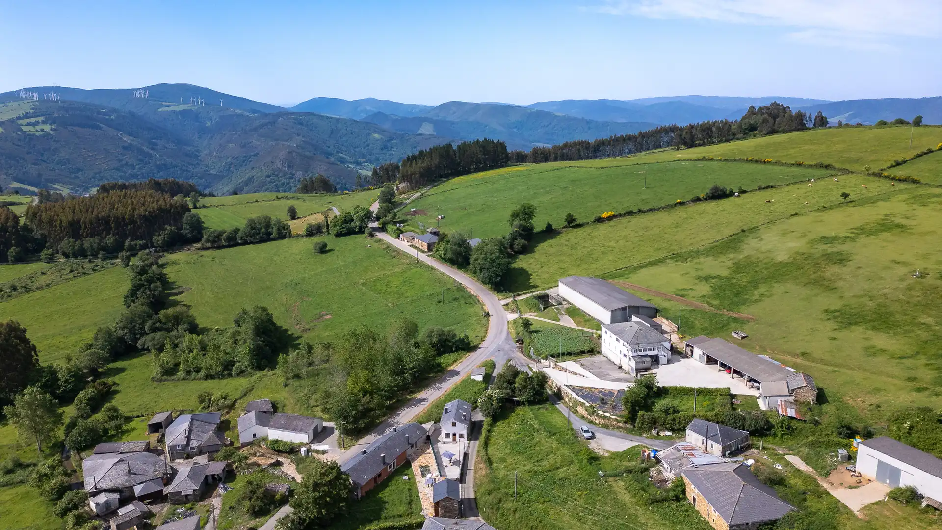 Vista exterior de Local en venta en Ribeira de Piquín con Amueblado