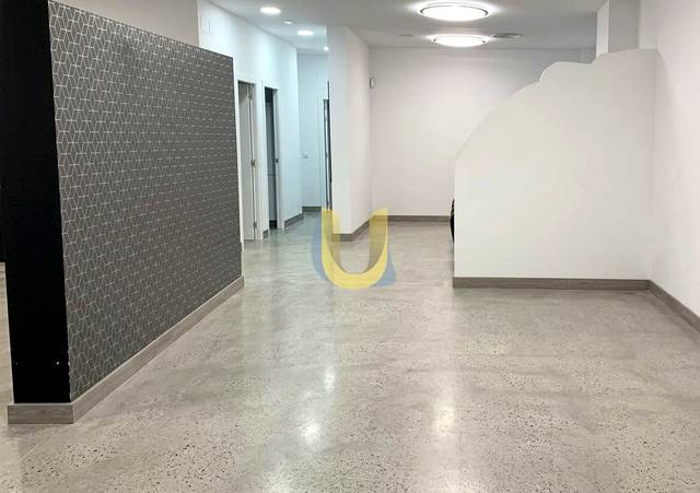 Local comercial en Alquiler en Pueblo Nuevo