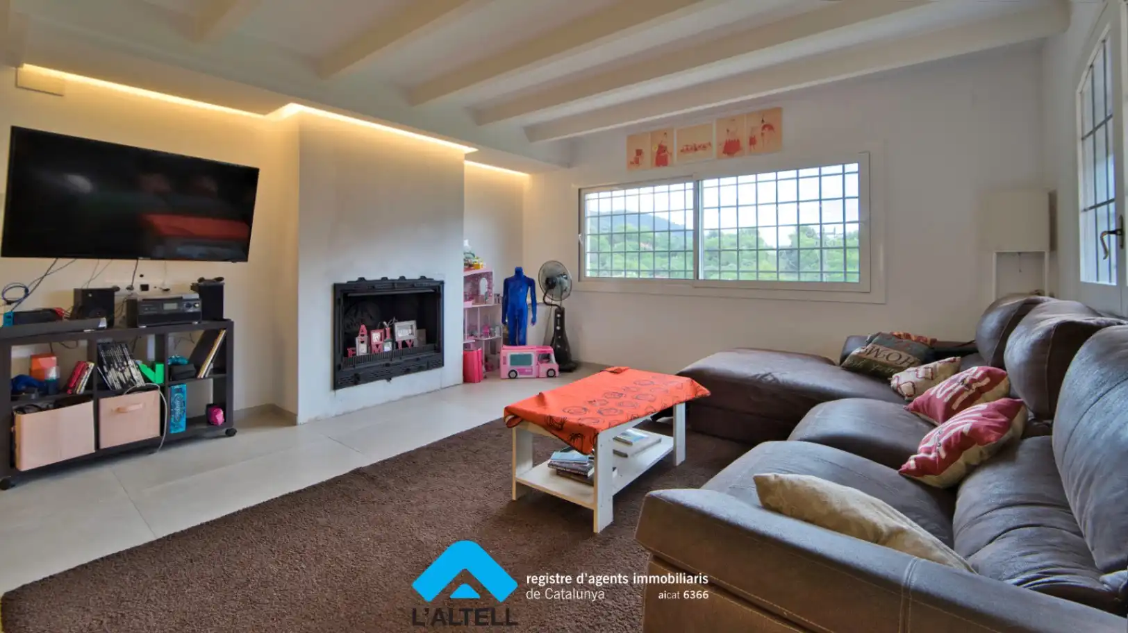 Sala de estar de Casa o chalet en venta en La Garriga con Calefacción, Jardín privado y Terraza