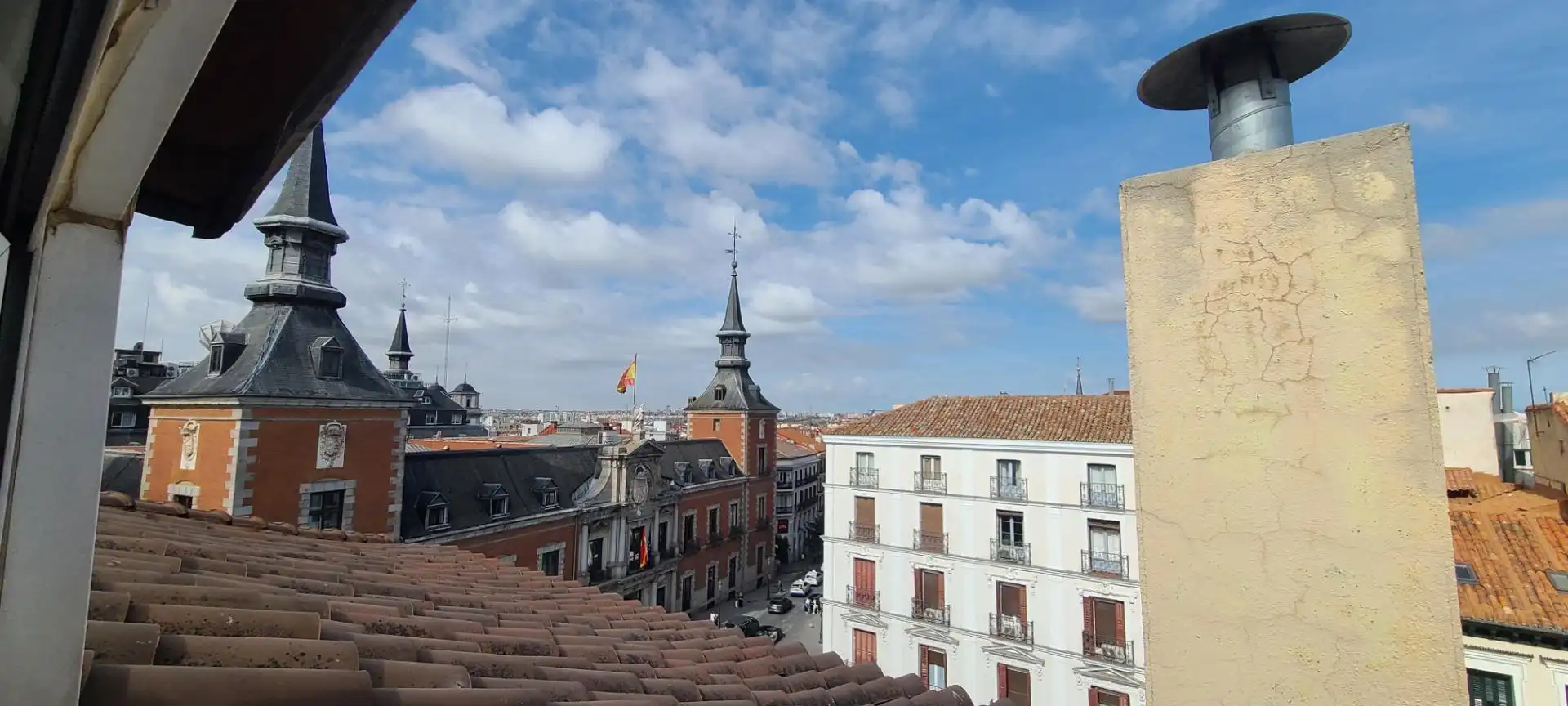 Exterior view of Attic for sale in Madrid  with Air Conditioner, Heating and Storage room