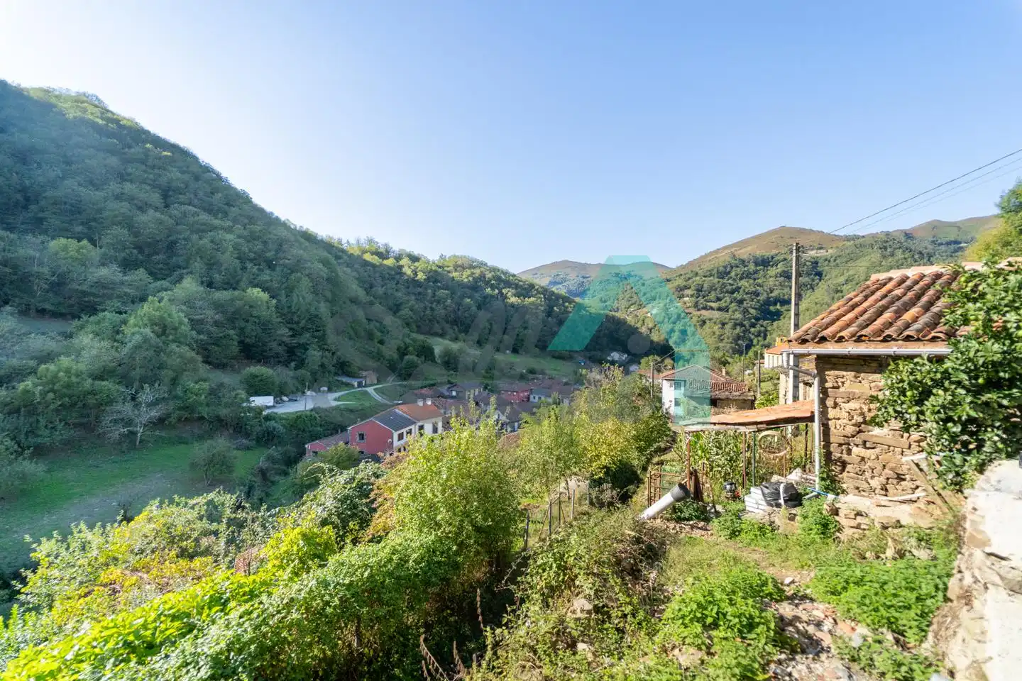 Vista exterior de Casa o chalet de alquiler en Mieres (Asturias) con Calefacción, Terraza y Amueblado