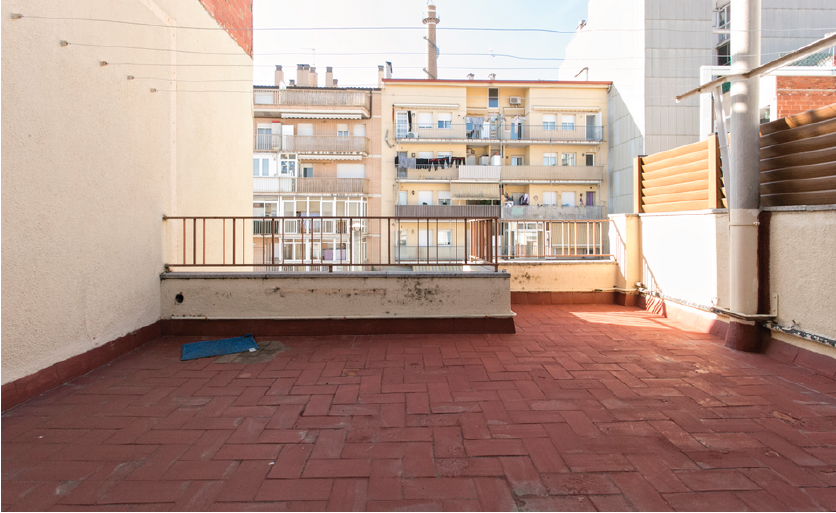 Foto 1 de Casa adosada en venda a Carrer de Marconi, Ca n'Aurell, Barcelona