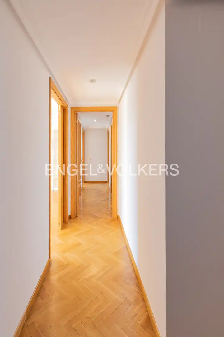 Ático en venta en Madrid con Aire acondicionado, Calefacción y Parquet